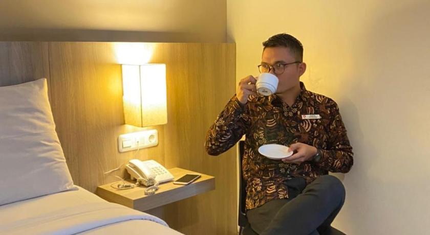 News Hotel Surabaya, Akomodasi Bintang 2 Dekat Airport Juanda Yang Harganya Mulai Rp350.000 4