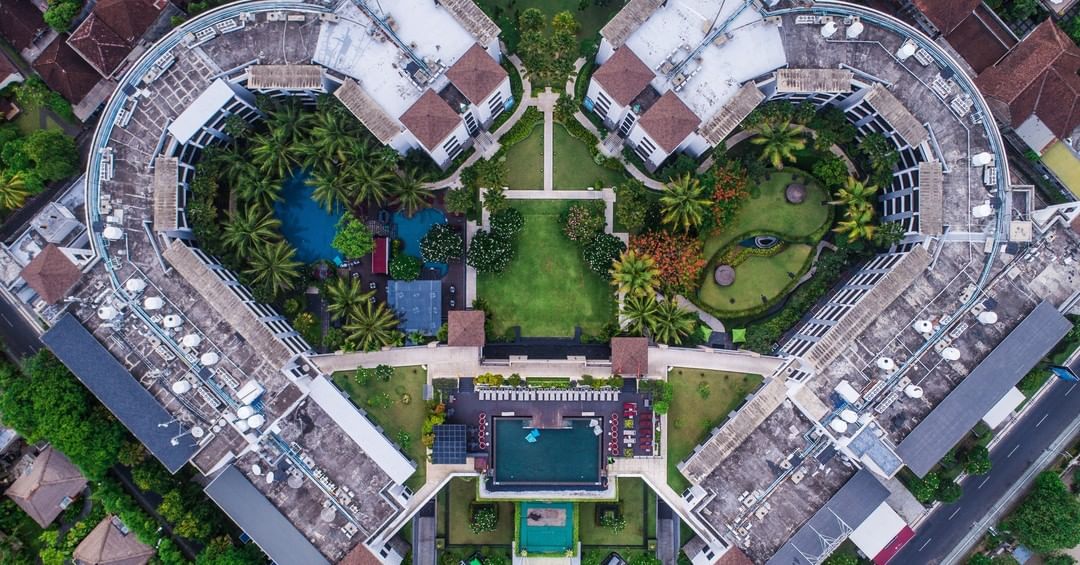 Pullman Bali, Hotel Bintang Lima Dengan Fasilitas Lengkap Yang Letaknya di Pinggir Pantai Legian 1 Pullman Bali, Hotel Bintang Lima Dengan Fasilitas Lengkap Yang Letaknya di Pinggir Pantai Legian 1