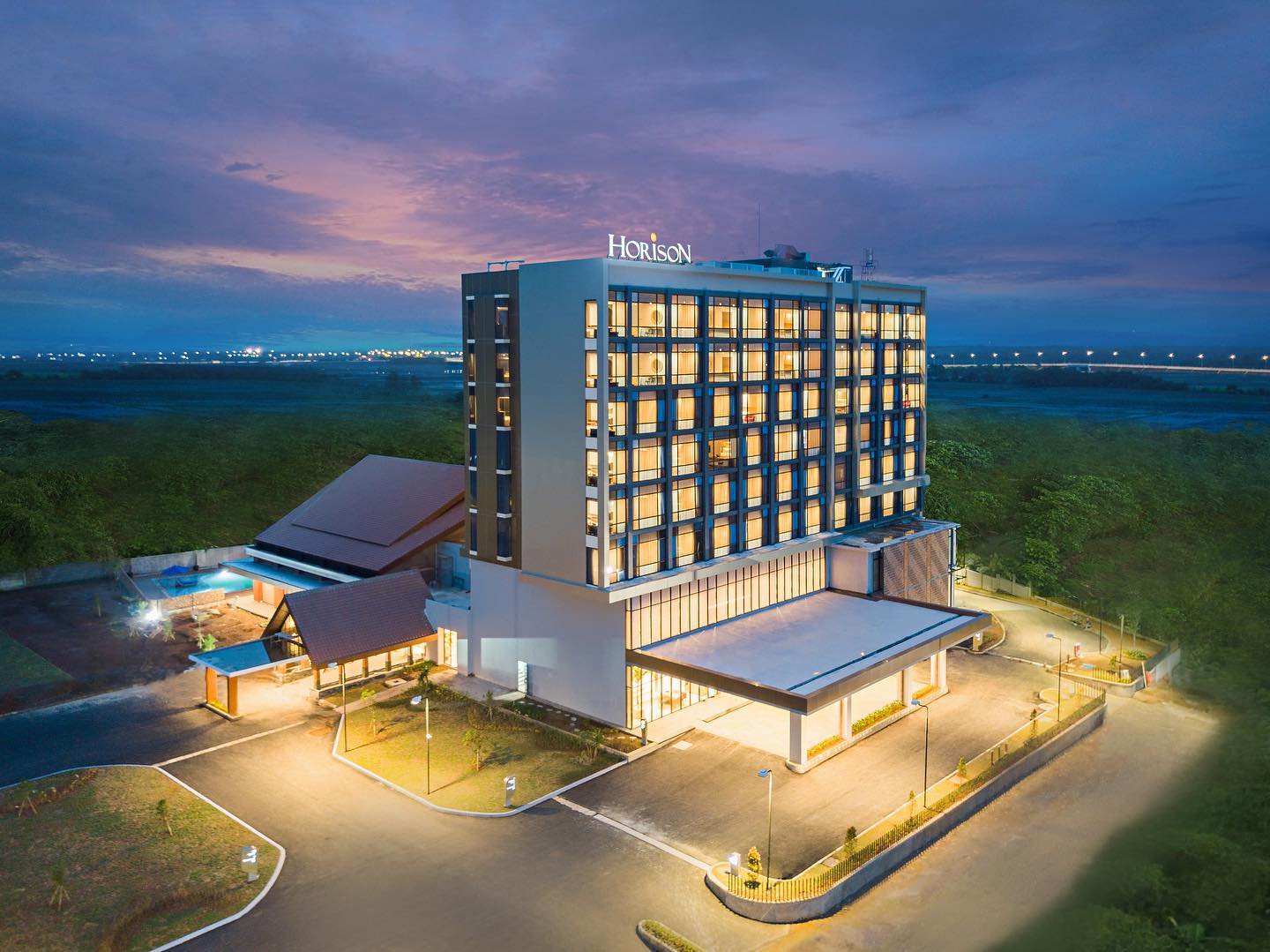 Horison Kertajati, Hotel Bintang Empat Pertama di Majalengka Dengan Berbagai Fasilitas Mewah 1 Horison Kertajati, Hotel Bintang Empat Pertama di Majalengka Dengan Berbagai Fasilitas Mewah 1