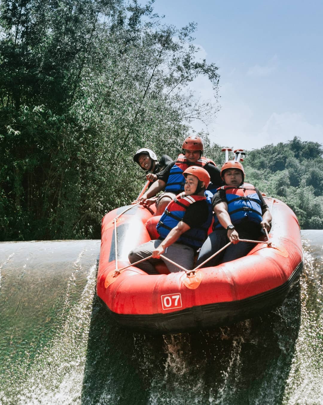 Lagi Hits di Bogor, Lenirra Villa Yang Estetik Dengan Pemandangan Gunung Salak dan Sawah Asri! 8