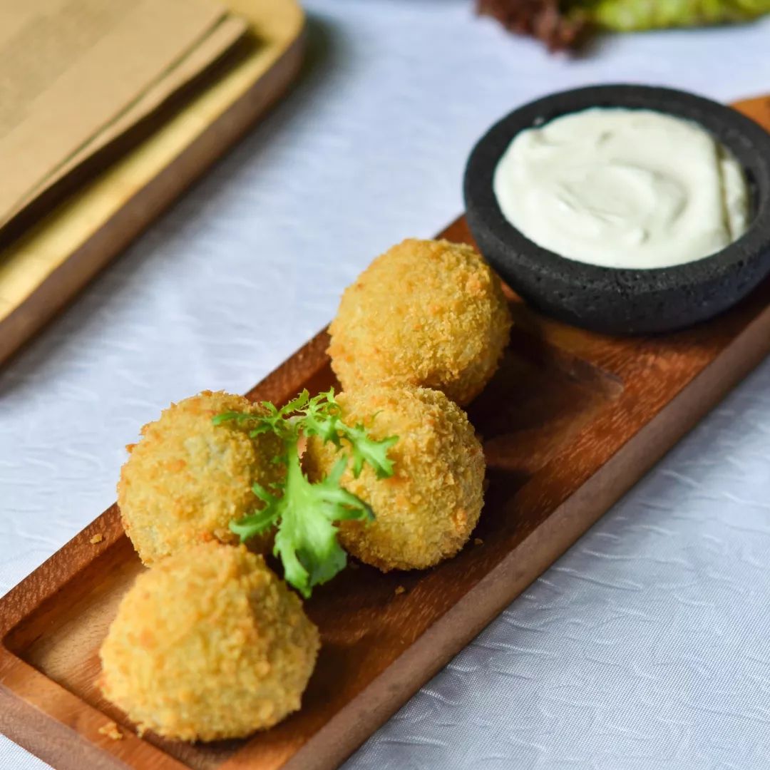 Greenhost Hotel Jogja, Akomodasi Estetik Yang Mengusung Konsep Go Green Dengan Nuansa Industrial 5 Greenhost Hotel Jogja, Akomodasi Estetik Yang Mengusung Konsep Go Green Dengan Nuansa Industrial 5