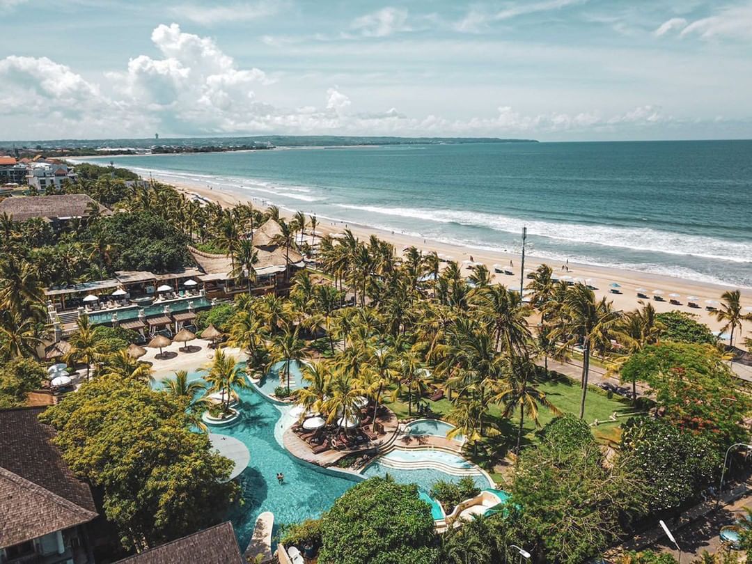 Bali Mandira Beach Resort, Salah Satu Penginapan Pinggir Pantai di Bali Dengan Kolam Renang Hits 1