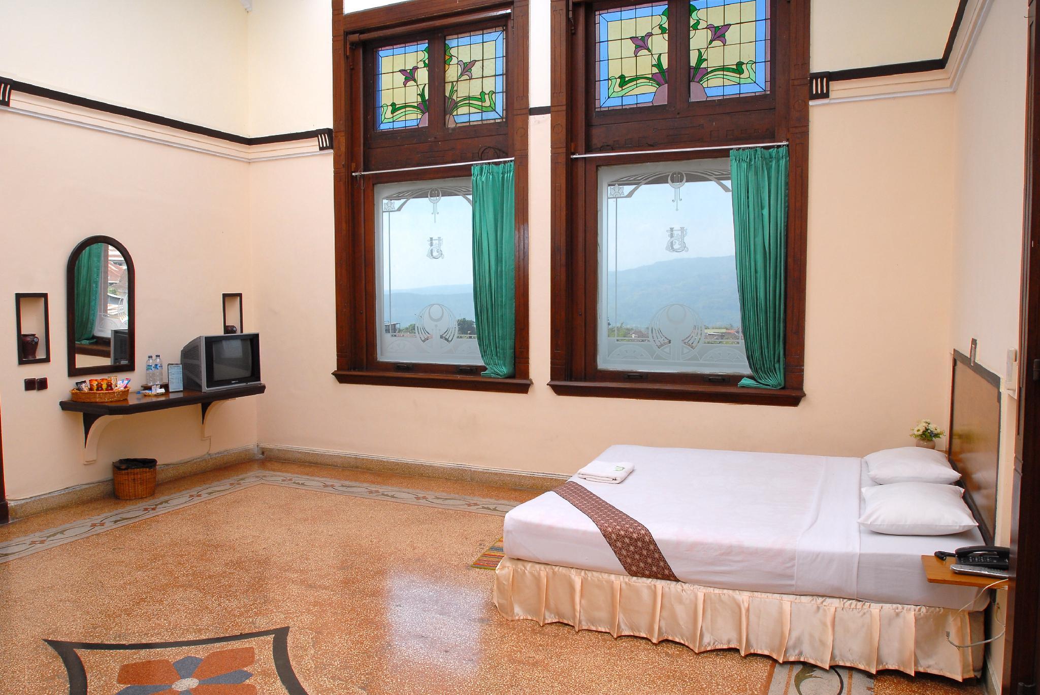 Niagara hotel malang horor angker sejarah di lawang pemilik misteri kamar lukisan video tiktok kaskus traveloka reddoorz alamat harga berhantu booking hantu sosok cerita review jawa timur kisah mistis seram viral asal usul fakta foto gambar keangkeran klasifikasi lantai 3 lokasi mitos penampakan pengalaman tentang wikipedia youtube 2012