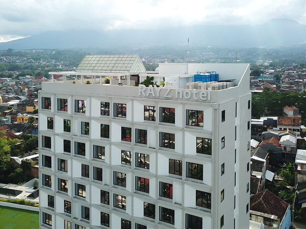 10 Potret Rayz UMM Hotel Malang, Akomodasi Bintang 4 Favorit di Kota Apel Harga Mulai Rp525.000 6 10 Potret Rayz UMM Hotel Malang, Akomodasi Bintang 4 Favorit di Kota Apel Harga Mulai Rp525.000 6