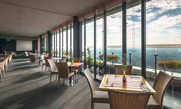 The 101 OJ Malang, Hotel Bintang 4 Yang Elegan Dengan Fasilitas Lengkap Mulai Rp650.000 Per Malam 14 The 101 OJ Malang, Hotel Bintang 4 Yang Elegan Dengan Fasilitas Lengkap Mulai Rp650.000 Per Malam 12