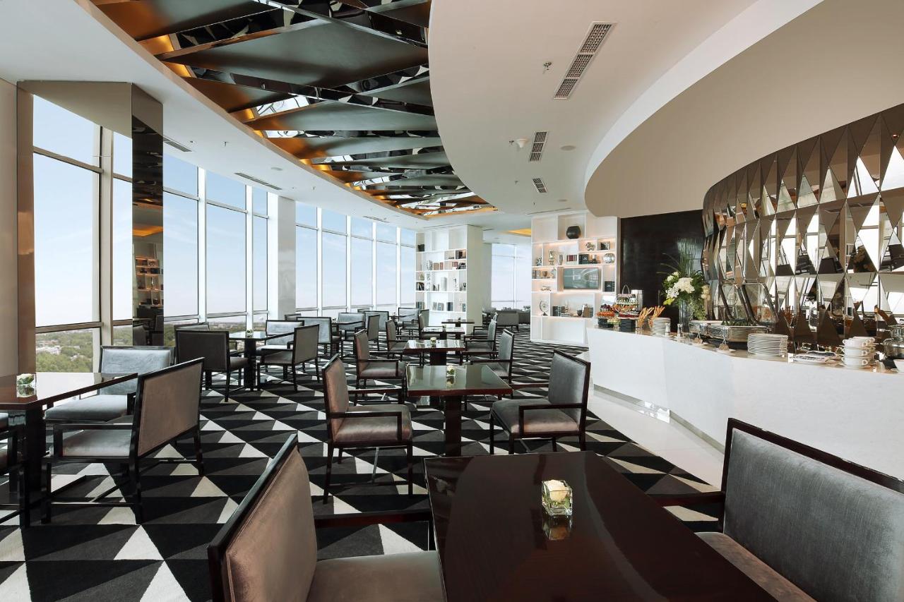 Ciputra Hotel Surabaya, Penginapan Bintang 5 Dengan Skypool Mewah Mulai Rp747.000 Per Malam 3