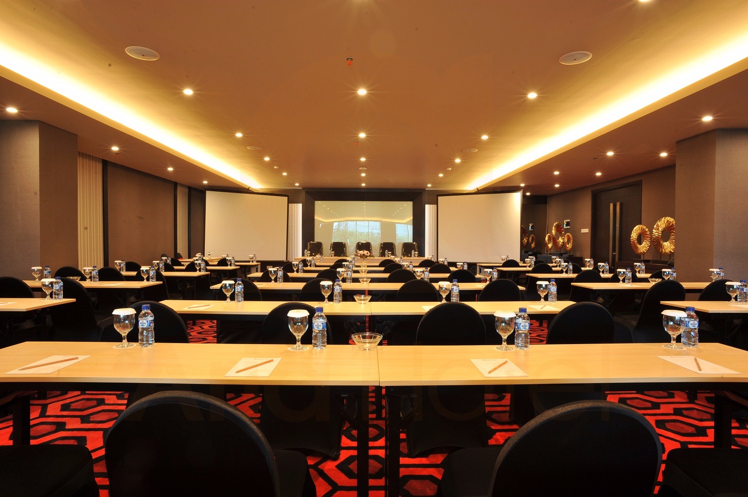 Hotel Aria Centra Surabaya, Akomodasi Menawan Dengan Beragam Fasilitas Unggulan Mulai Rp700.000 4