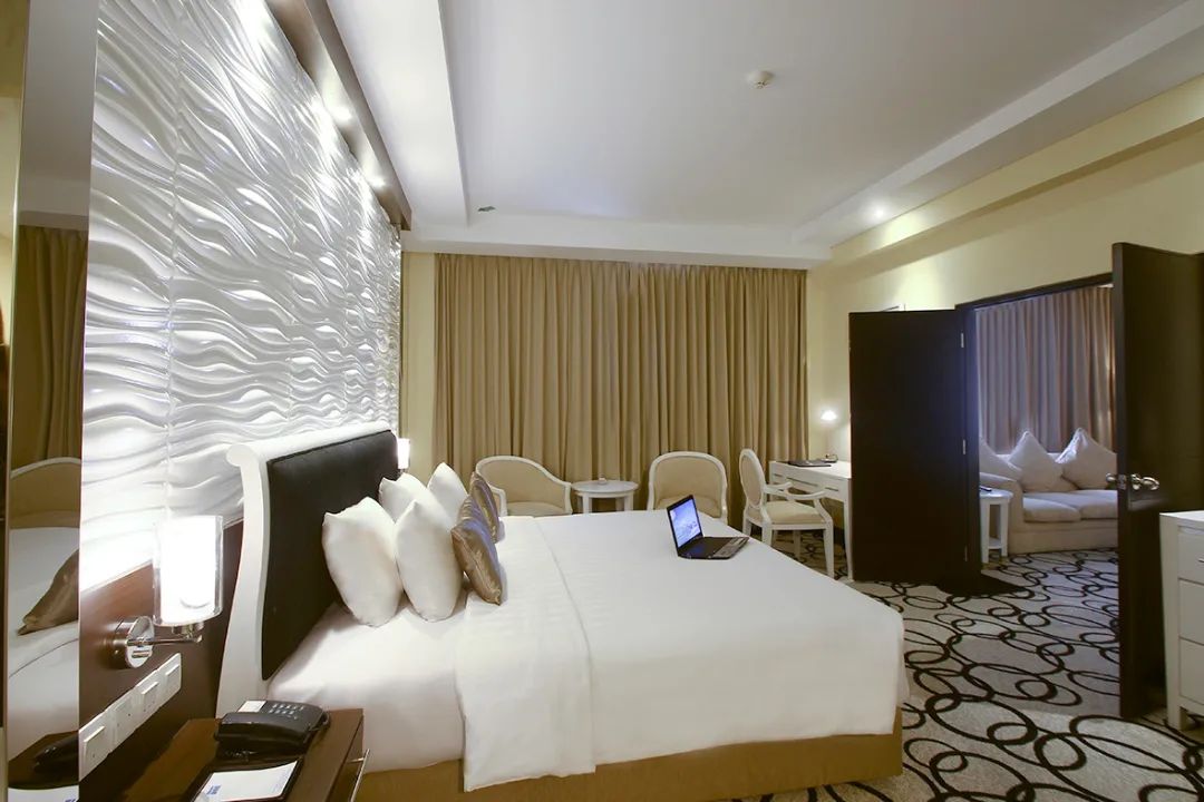 Hotel New Saphir Yogyakarta, Penginapan Bintang Empat Yang Cocok Untuk Semua Jenis Wisatawan 2 Hotel New Saphir Yogyakarta, Penginapan Bintang Empat Yang Cocok Untuk Semua Jenis Wisatawan 2