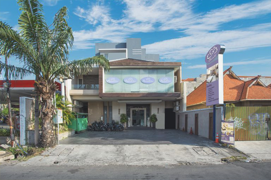 Emerald Hotel Surabaya, Penginapan Bertaraf Bintang 2 Dengan Tarif 200 Ribu Saja Per Malamnya 1 Emerald Hotel Surabaya, Penginapan Bertaraf Bintang 2 Dengan Tarif 200 Ribu Saja Per Malamnya 1