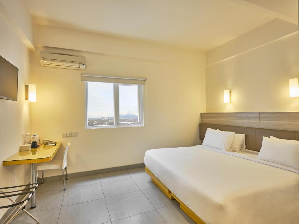 Carani Hotel Jogja, Akomodasi Bintang 2 di Tengah Kota Yang Bisa Jadi Pilihan Para Budget Traveler 3 Carani Hotel Jogja, Akomodasi Bintang 2 di Tengah Kota Yang Bisa Jadi Pilihan Para Budget Traveler 3