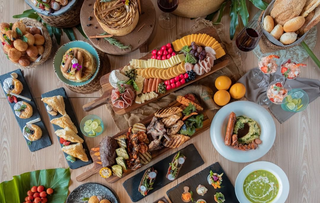 Buat Yang Suka Ngemall! Inilah Four Points Hotel Surabaya Dengan Akses Langsung Ke Tunjungan Plaza 5