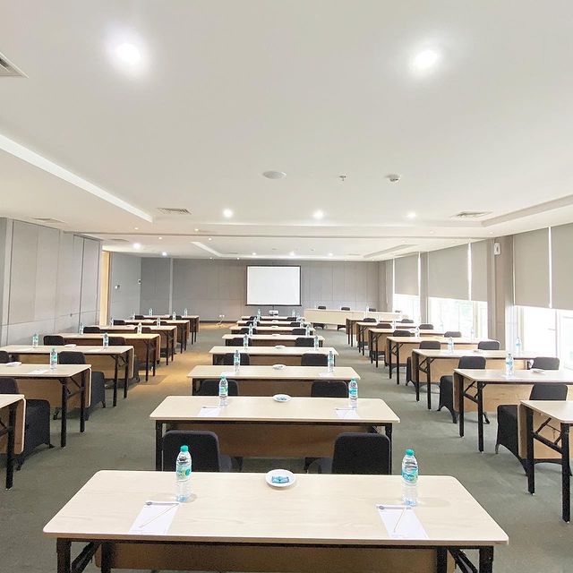 Cocok Buat Transit! Ini Hotel Dafam Pacific Caesar Surabaya Yang Letaknya Dekat Dengan Jalan Tol MERR 10 Cocok Buat Transit! Ini Hotel Dafam Pacific Caesar Surabaya Yang Letaknya Dekat Dengan Jalan Tol MERR 9