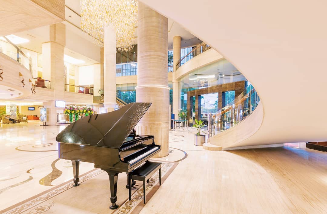 Wyndham Hotel Surabaya, Penginapan Mewah di Tengah Kota Pahlawan Yang Letaknya Strategis 2 Wyndham Hotel Surabaya, Penginapan Mewah di Tengah Kota Pahlawan Yang Letaknya Strategis 2