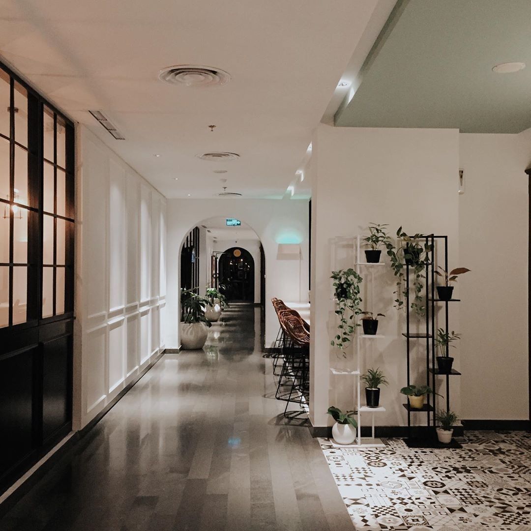 Kampi Hotel Surabaya, Akomodasi Bintang Tiga Yang Desainnya Minimalis Namun Tetap Elegan 2