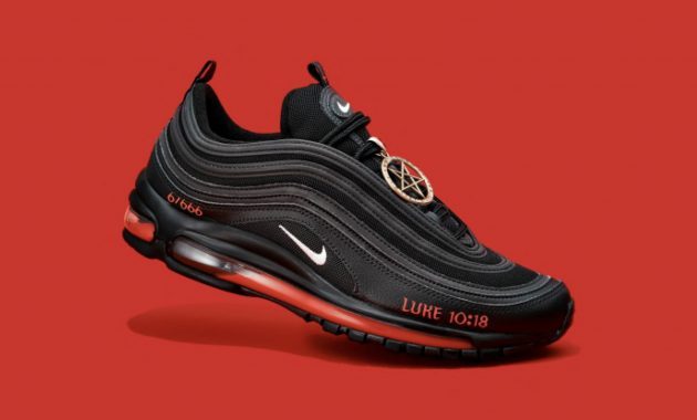 Suka Koleksi Sepatu Ori? Yuk Menuju 10 Toko Sepatu Yang Ada di Grand Indonesia Berikut Ini 1 Suka Koleksi Sepatu Ori? Yuk Menuju 10 Toko Sepatu Yang Ada di Grand Indonesia Berikut Ini 1