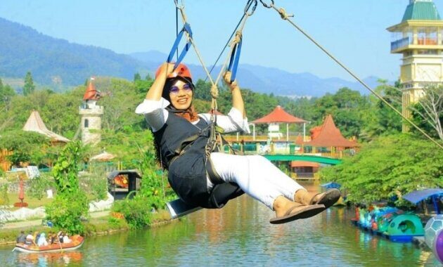 10 Daftar Rekomendasi Tempat dan Paket Outbound Puncak Yang Menarik Untuk Dikunjungi 7 10 Daftar Rekomendasi Tempat dan Paket Outbound Puncak Yang Menarik Untuk Dikunjungi 6