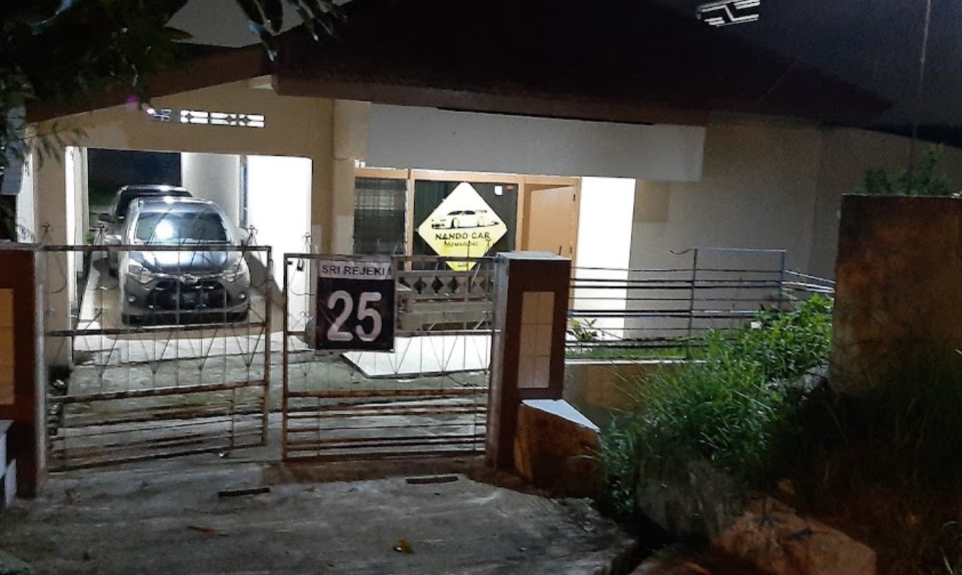 10 Rental Mobil Semarang Barat Lepas Kunci, Harga 250K 6 10 Rental Mobil Semarang Barat Lepas Kunci, Harga 250K 5