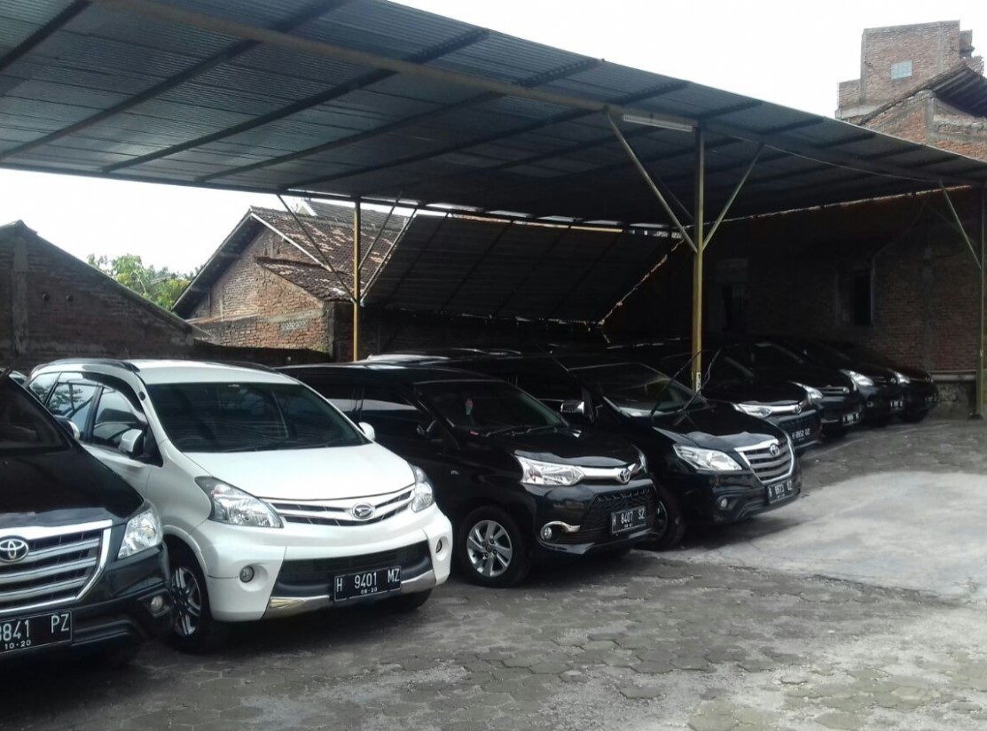 10 Rental Mobil Semarang Barat Lepas Kunci, Harga 250K 7 10 Rental Mobil Semarang Barat Lepas Kunci, Harga 250K 6