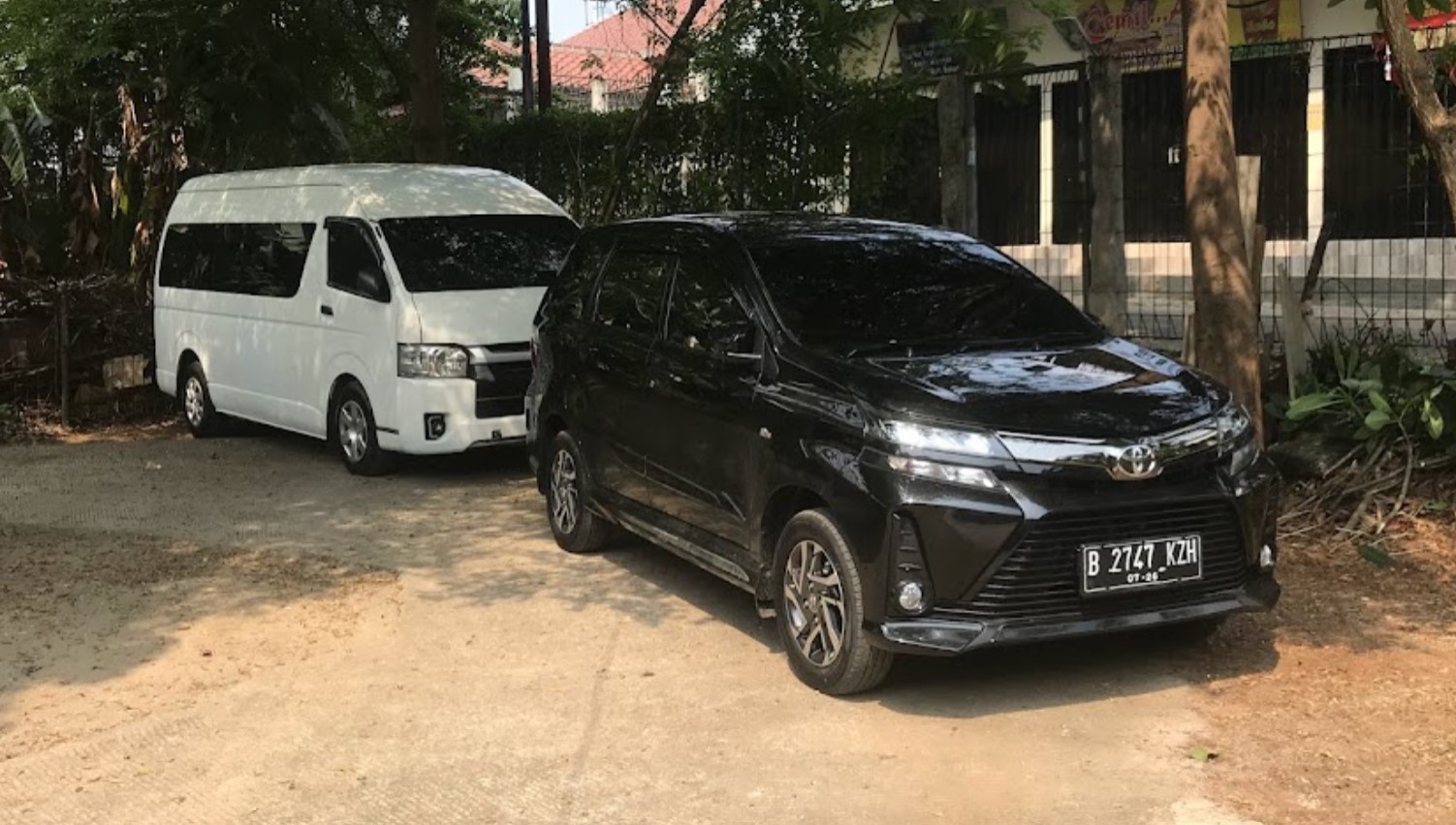 Rental Mobil Pondok Gede Harga 200K, No 10 Lepas Kunci 8