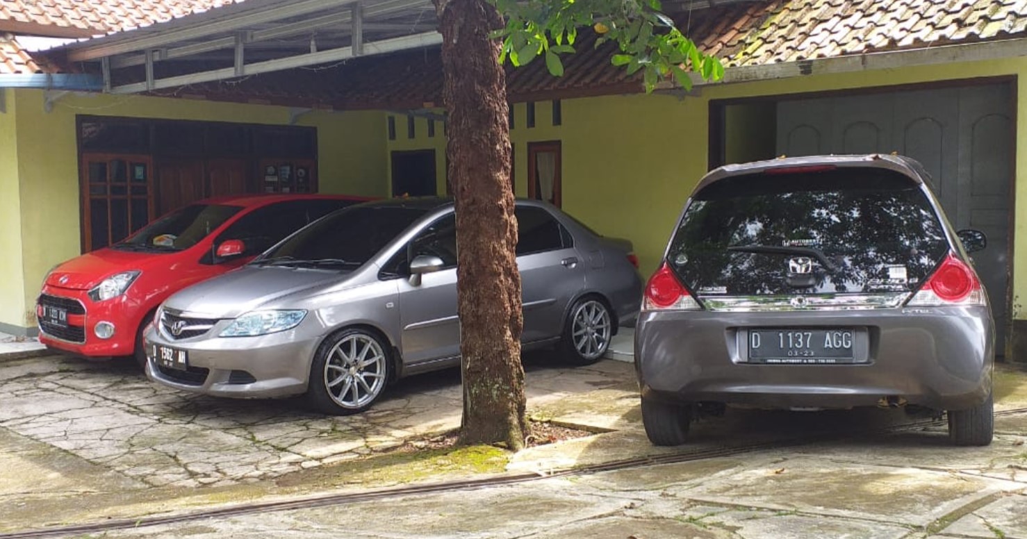 10 Rental Mobil Ciamis Lepas Kunci, Harga Sewa 250K 8
