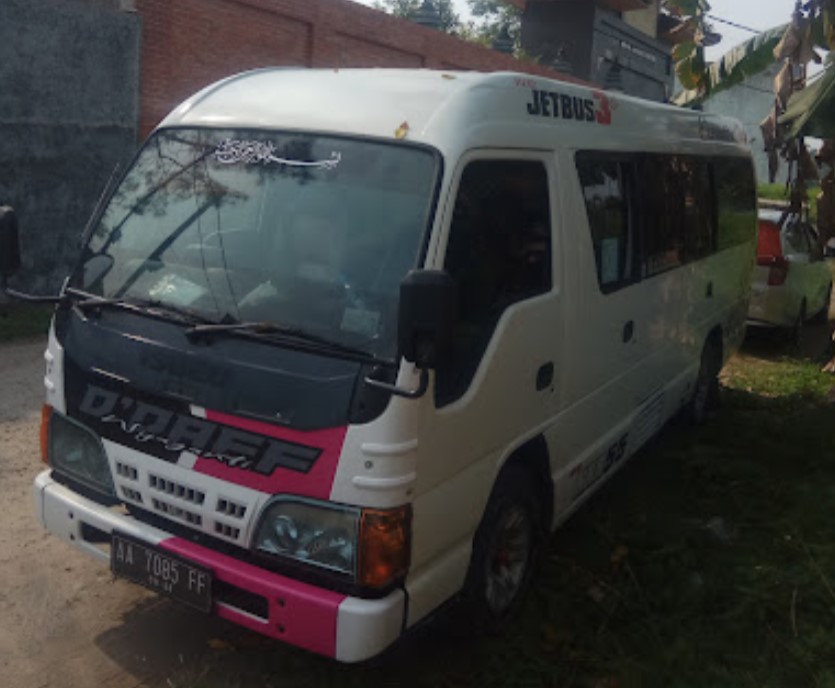 10 Rental Mobil Cibitung Lepas Kunci, Harga Sewa 400K 9