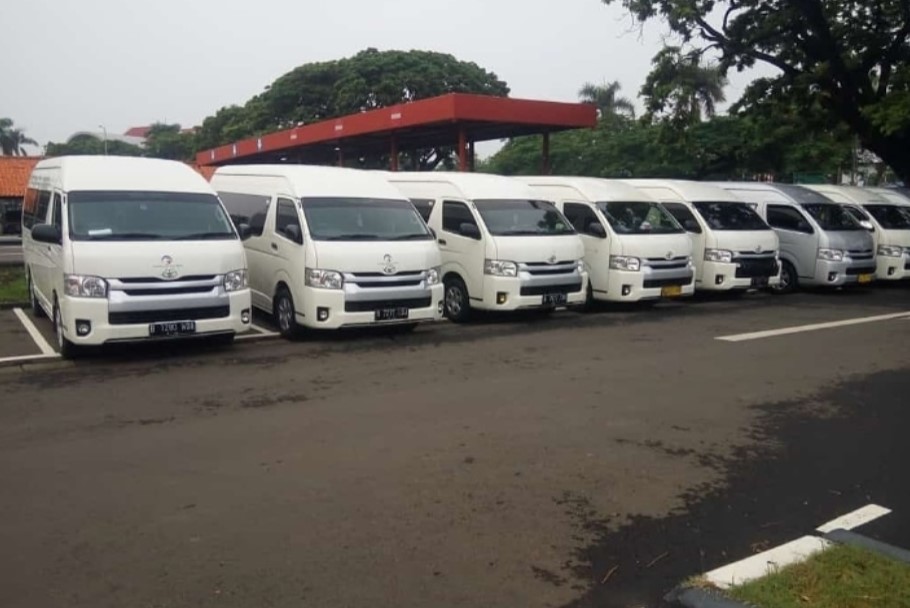 10 Rental Mobil Ciputat Lepas Kunci, Harga Murah 350K 3
