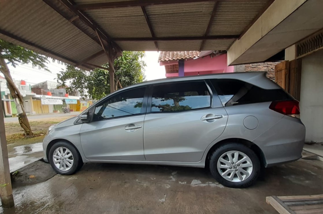 10 Rental Mobil Purwodadi Grobogan, Harga Murah 250K 8