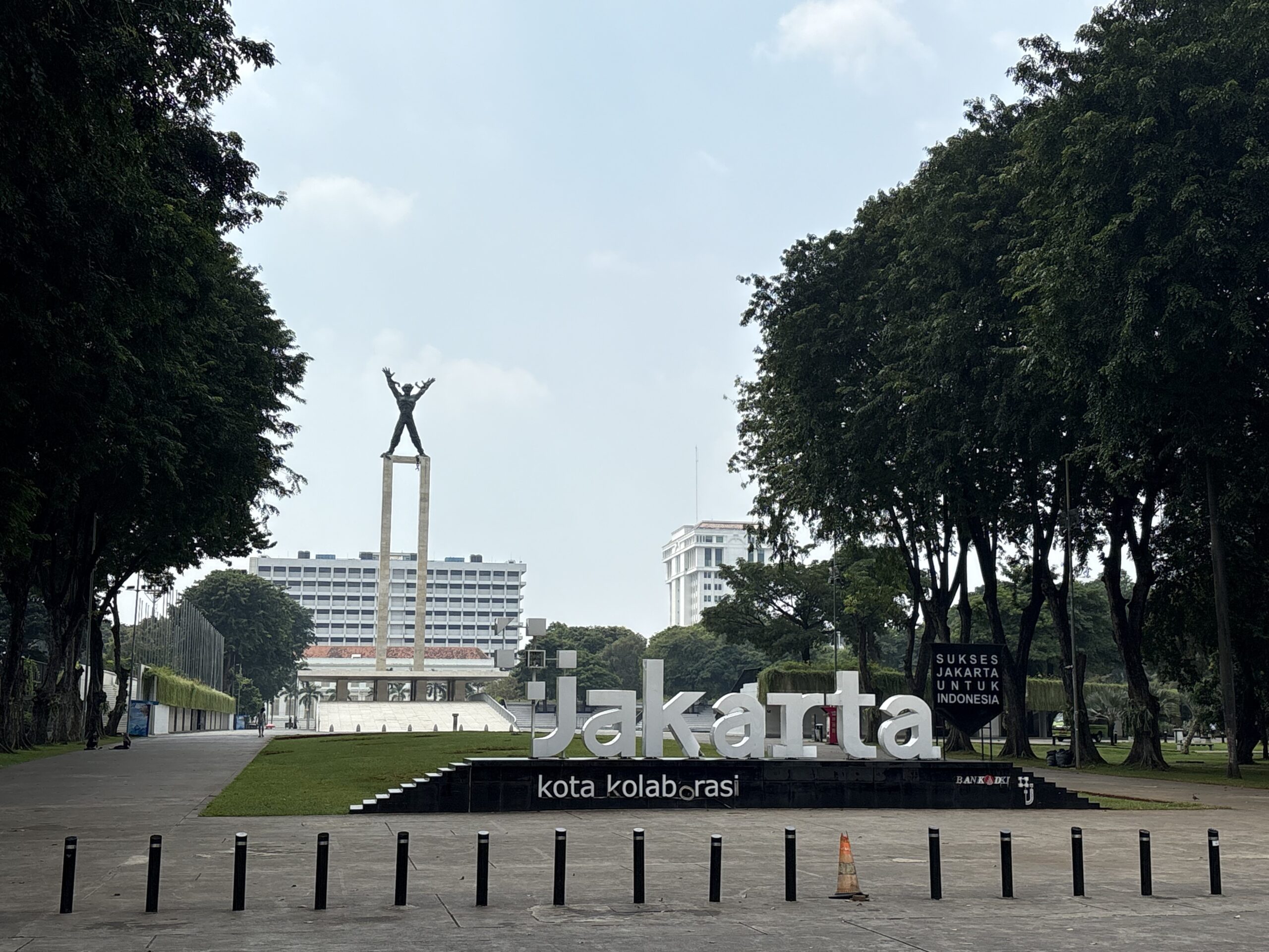 Area taman Lapangan Banteng untuk aktivitas keluarga