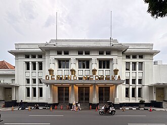 Wisata Keluarga di Sekitar Gedung Merdeka Bandung: Rute Pendek, Tempat Duduk, dan Tips Nyaman Bawa Anak 1 Kawasan Gedung Merdeka Bandung untuk wisata keluarga