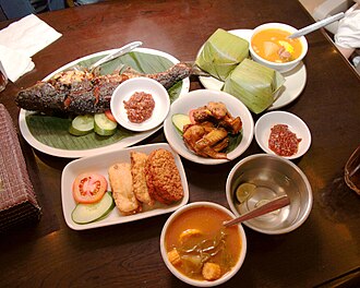 Menu kuliner untuk makan malam keluarga di Jakarta