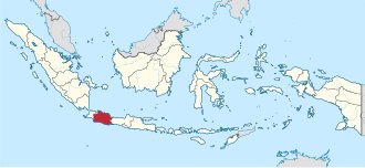 Koridor pejalan kaki area urban Jawa Barat sebagai ilustrasi rute keluarga