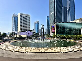 Suasana Bundaran_HI untuk aktivitas keluarga di Jakarta