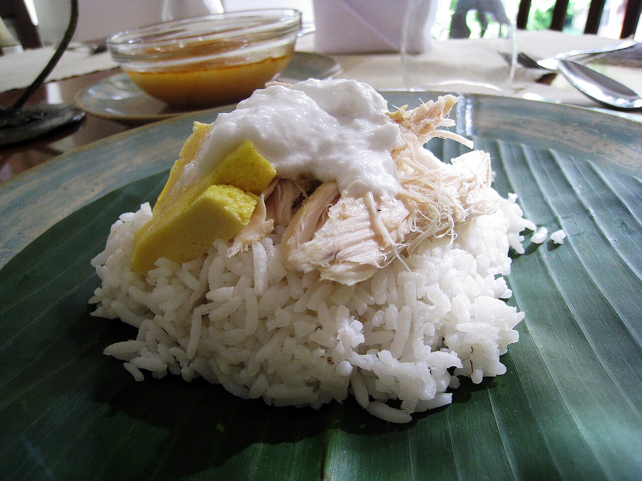 Porsi nasi liwet khas Solo untuk sarapan keluarga