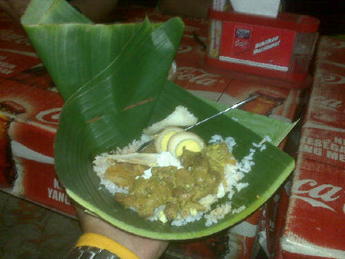 Nasi liwet Solo untuk makan malam keluarga