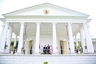 Suasana kawasan Kota Lama Semarang pada malam hari